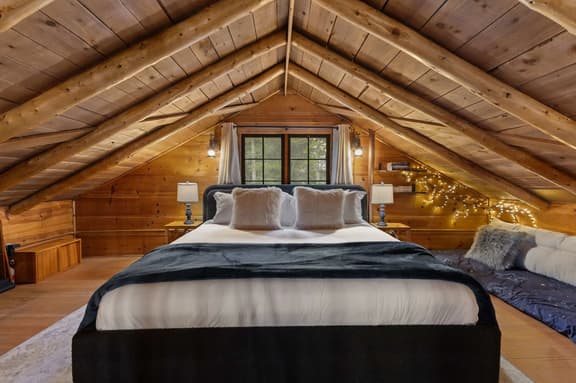 Cozy Updated Cabin w/ Barrel Sauna, EV Charger
