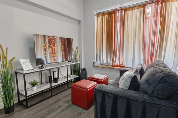 Bright loft in Wheat Ridge