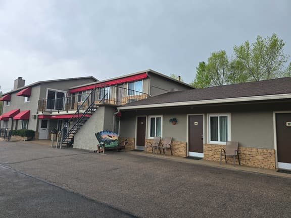 Eagle Motel Room  1