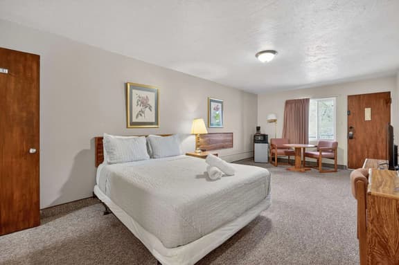 Eagle Motel - Room 109