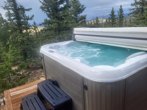 Panoramic Mountain View Home with Hot Tub!