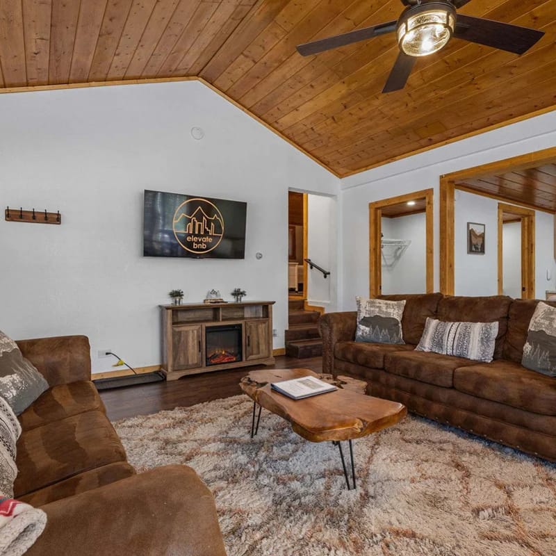 Cabin 3- Cozy, updated cabin 5 min to RMNP
